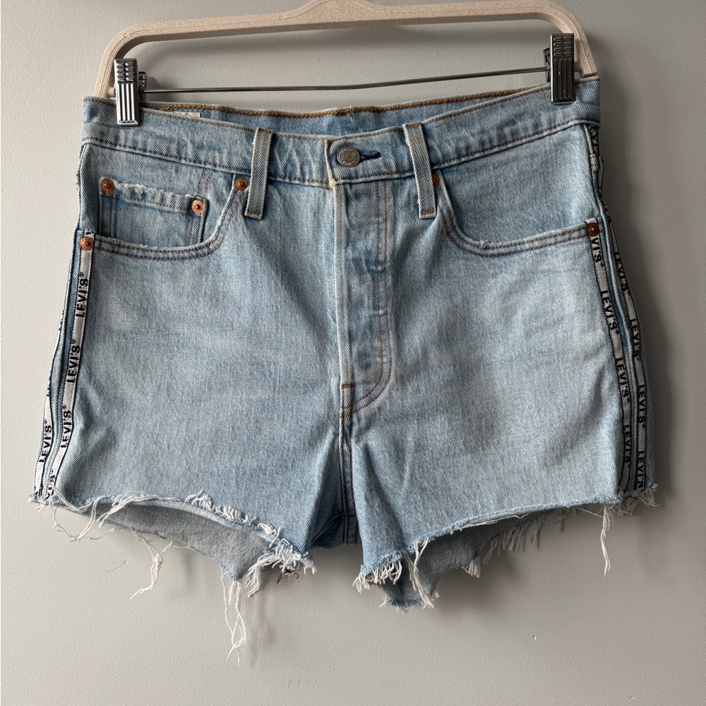 Levi's 501 High Rise Cutoff Denim Shorts - Logo Tape Sides - Size 28